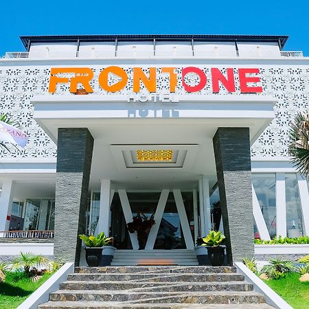 Front One Hotel Pamekasan Madura Exterior foto